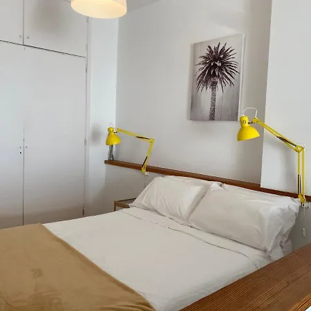 Yellow Sunmarine Ii * Las Palmas de Gran Canaria